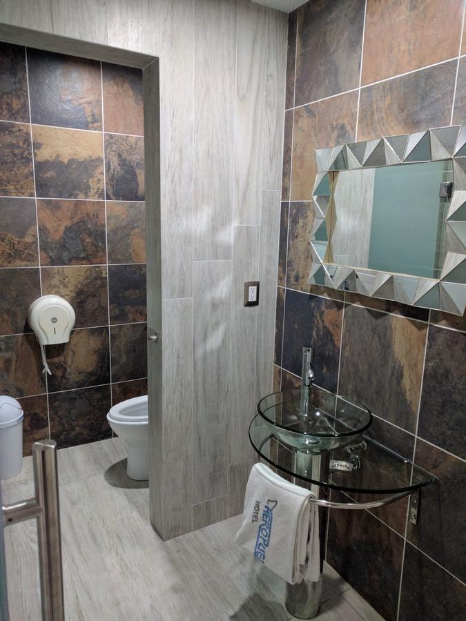 Hotel Aeropuerto Toluca Exteriör bild
